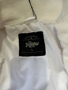 White Puffer Jacket - Cozy &amp; Stylish