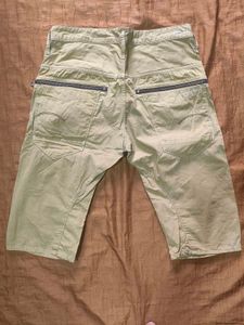 G-Star &#39;New Riley&#39; 3D Back-Zip Shorts