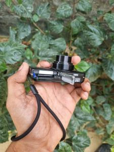 Sony camera Model DSC W570 Fixed