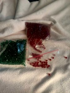 Green And Marron Colour Beads