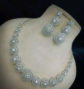 Elegant Ad Jwellery Se..!!