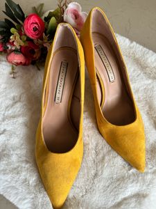 Final Discount🎉 Zara Pumps