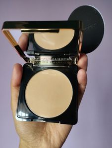 Manish Malhotra Compact Powder