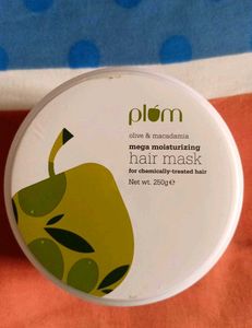 PlumOlive & Macadamia Mega Moisturing Hair Mask