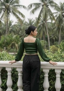 Green Long Sleeve Crop Top