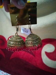 Earings