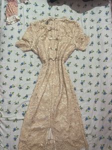 Elegant Lace Midi Dress