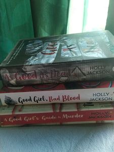 Good Girl&#39;s Guide To Murder (Trilogy) 𝜗𝜚