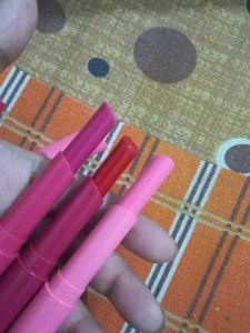 Myglamm Smoothie Tinted Lip Balms