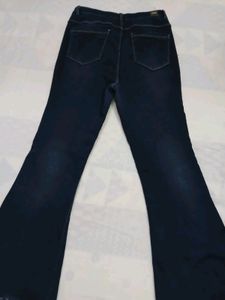 Flared Jean&#39;s
