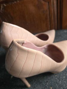 Elegant Pink Pencil Steletoe Heels