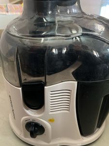 Morphy Richards Maximo DLC Juicer