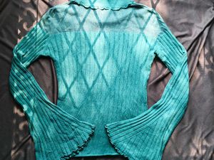 fitted top