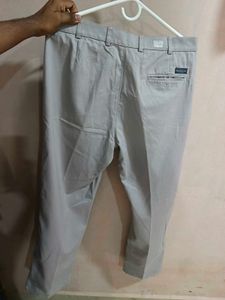 Stylish Van Heusen Thrifted Pants Gem 🎉👖