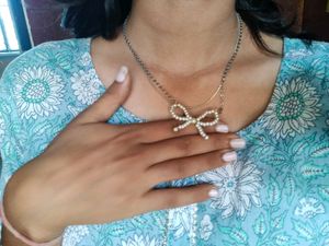 Pearl Bow Necklace