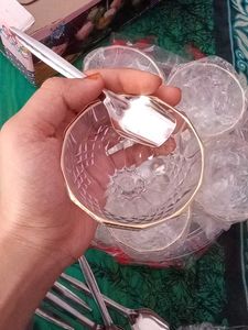 Survive Trai Ice Cream Dinner Dining Table  Fiber