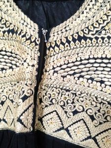 Elegant Embroidered Kurta Set