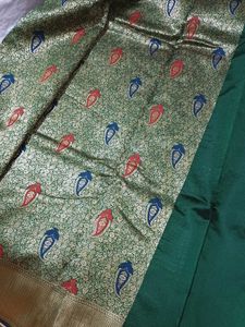 💥🆕️ Heavy Woven Green Silk Saree