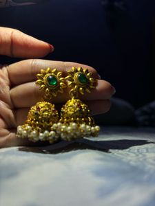 Gold Traditional Jumka’s