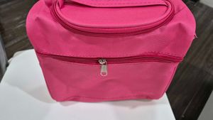 Travel Bag Cum Make Upbag