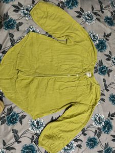 Green Long Sleeve Top
