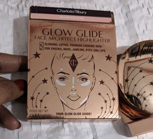 Charlotte Tilbury glow glide face highlighter