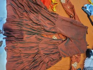 Elegant Ethnic shara set only for 1000