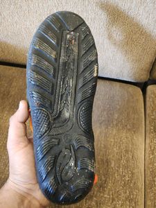 Moq Sandle