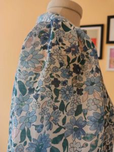Floral Cropped Blouse