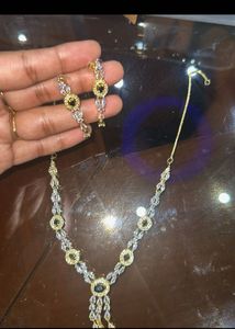 Beautiful Golden polish Ad Black Stone Necklacset