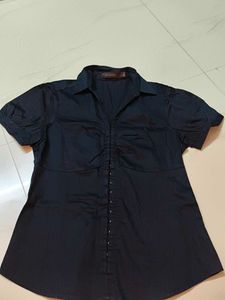 Chic Black shirt