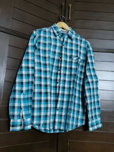 Mufti Men Green Checks Cotton Casual Shirt