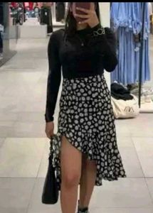 Asymmetrical Ruffle Skirt