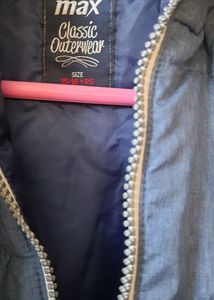 Unisex Sleeveless Jacket Wth Hoodie
