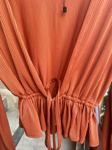 Stylecast X Hersheinbox Puff Sleeves RibbedPeplum