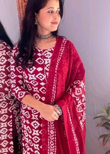 Adrika Attractive Women Kurta Sets