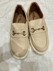 New Korean Shoes Colour May Vary Due To Lights