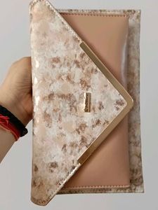 BRAND NEW Stylish Cluth From Stelatoes