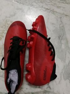 Nivia Football Shoes Carbonite Pro Size -4