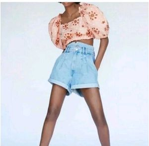 Zara Embroidered Voluminous Puff Sleeve Crop Top B