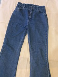 NEW BOOTCUT HIGHWAISTED JEANS