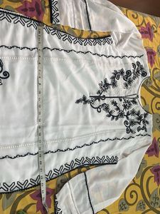 Elegant White Embroidered Kurta Set