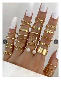 Gold Rings Set
