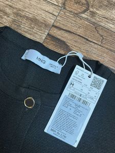 Sleeveless Button-Down Top