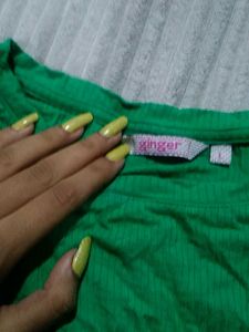 Green Casual Tee With Lace