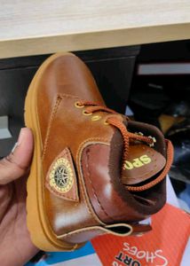Kids Boys Boots / Shoe - New 1 To 2 Yeras