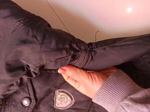 Men&#39;s Solid Black Regular Jacket