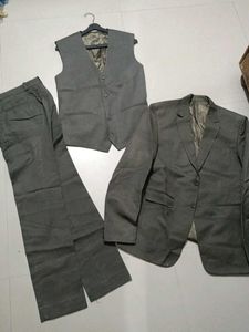 Men's Suit - Blazer, Vest & Pants