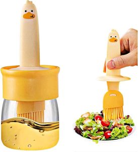 Oil Dispenser With Cleaning Wipes