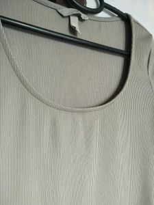 H&amp;M Greige Ribbed Top